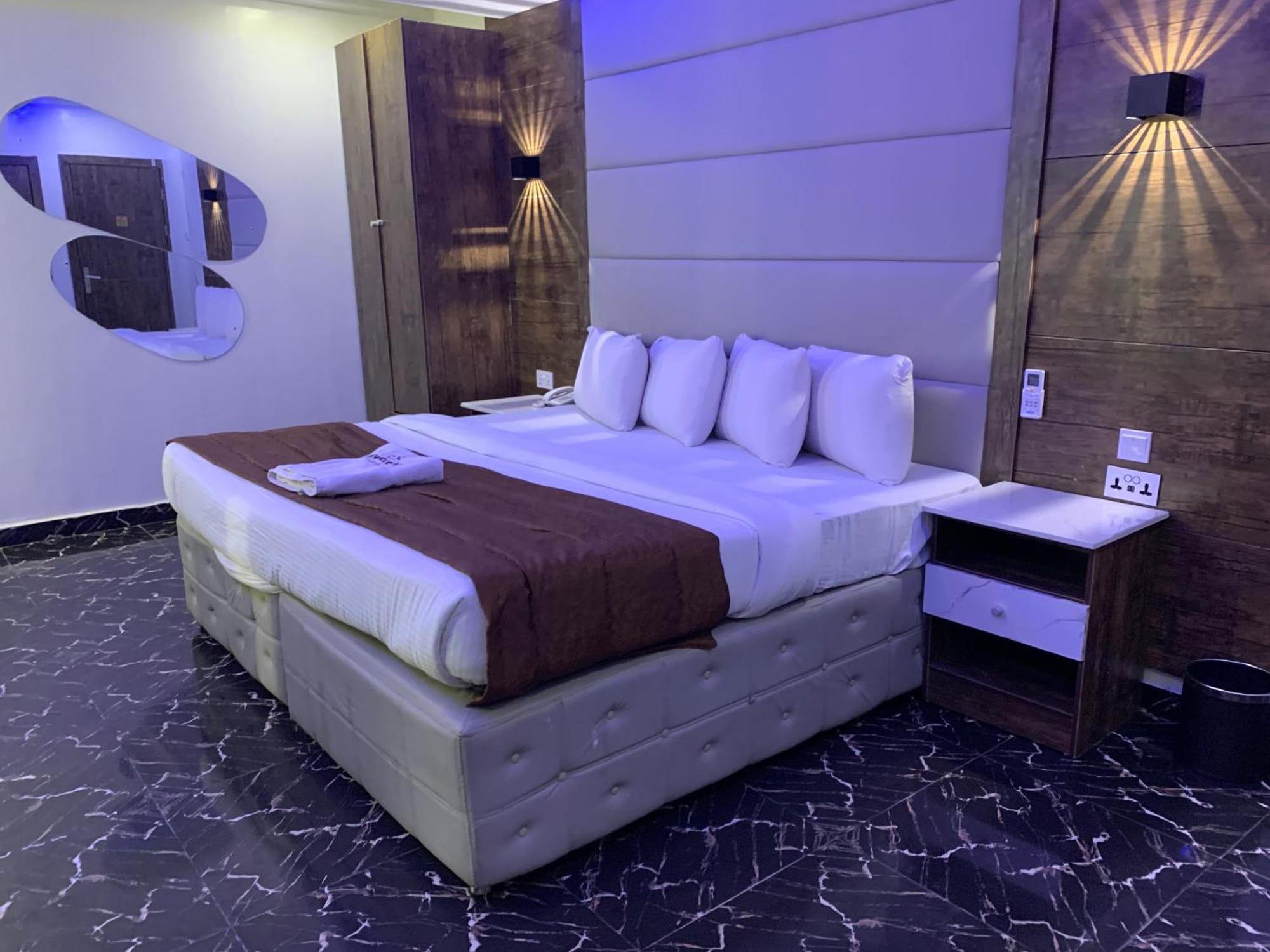 Presken Kuramo Waters Hotel Lagos Exterior foto